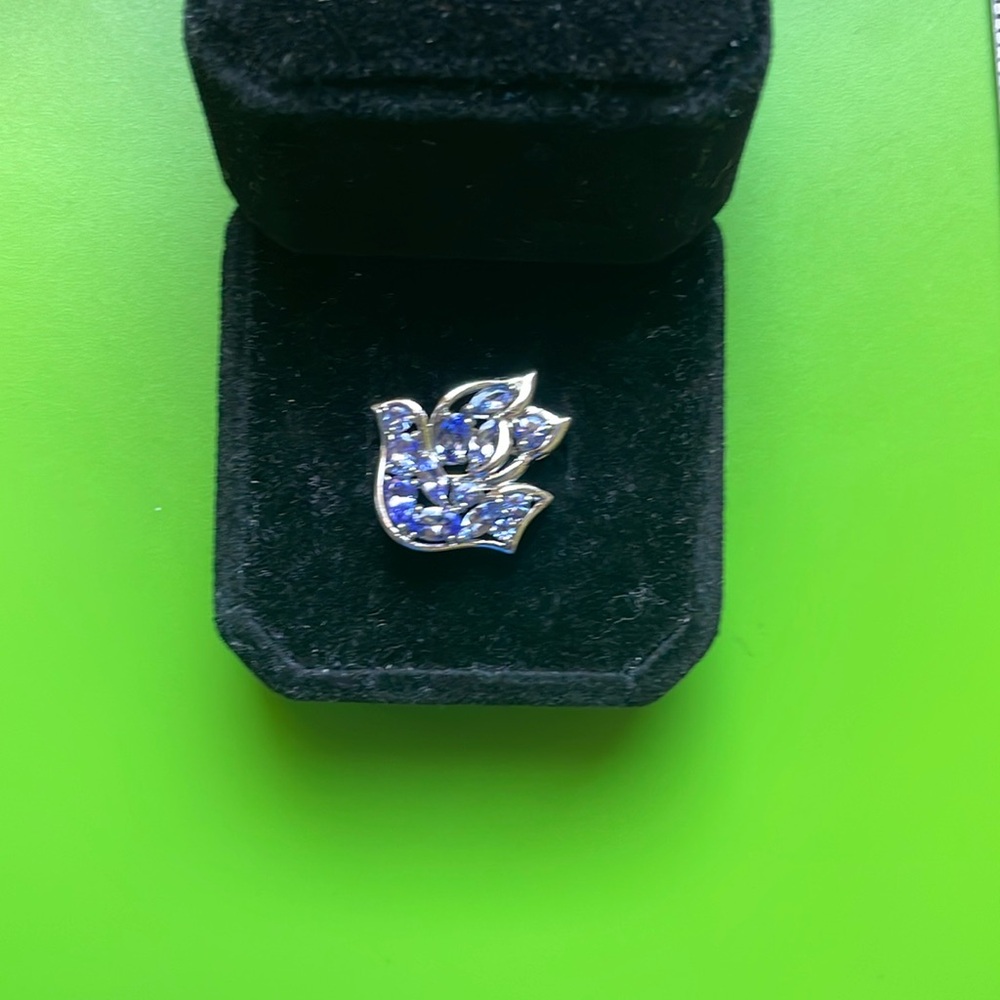 [JS Sotelo] Sterling and Tanzanite Bird Pendant